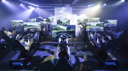 Racesquare - Racing Centre - Eropuit